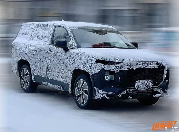 比神似路虎揽胜的风云T11还大？奇瑞全新全尺寸SUV谍照 或命名T1T